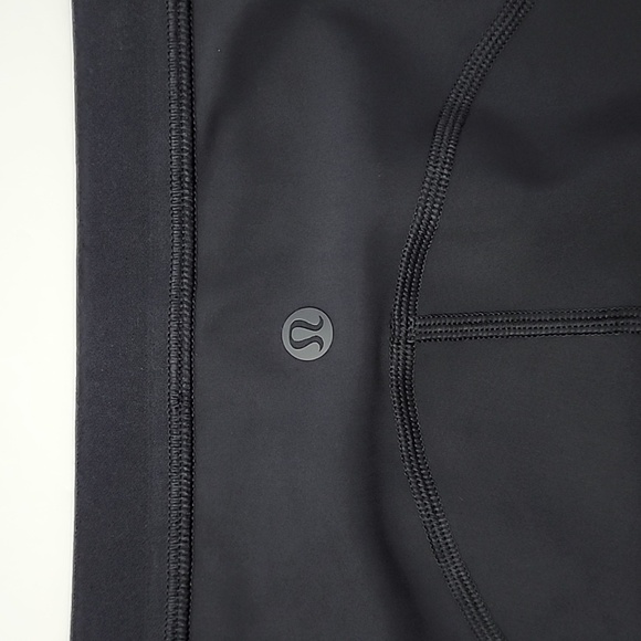 NWT Lululemon High-Rise Paddle  Crop Length Black Blossom Pink Multi Size 6 - Picture 12 of 16